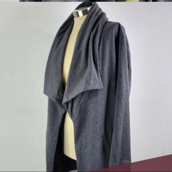 Over sized Calia but Carrie Underwood sweater - Picture 1 of 6